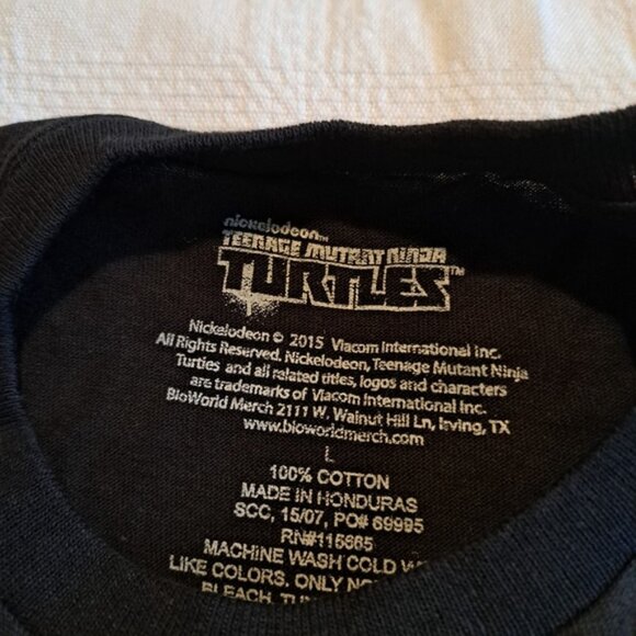 TMNT boys size Large glow in the dark black long sleeve shirt, 2015 design NEW - Picture 3 of 4
